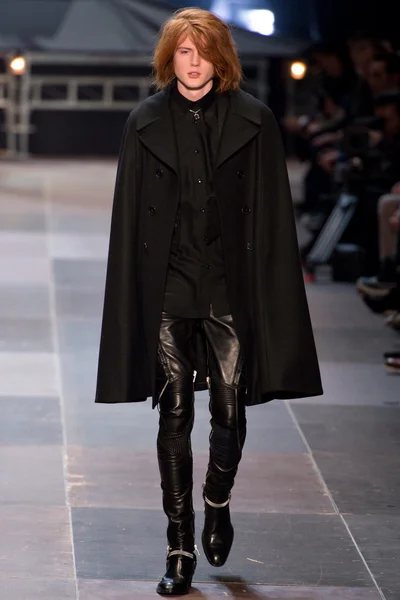 Look 33